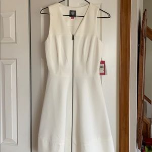 Vince Camuto fit and flare dress. NWT sz 4